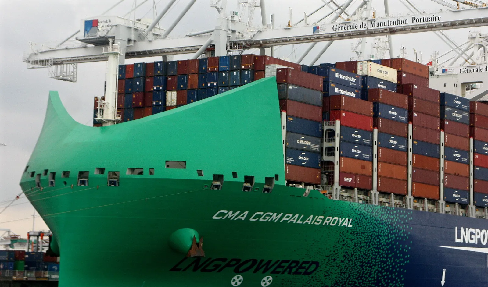 A container ship loaded with containers, moored at the port of Le Havre